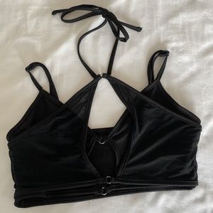 Shein Ring Linked Tie Backless crop top